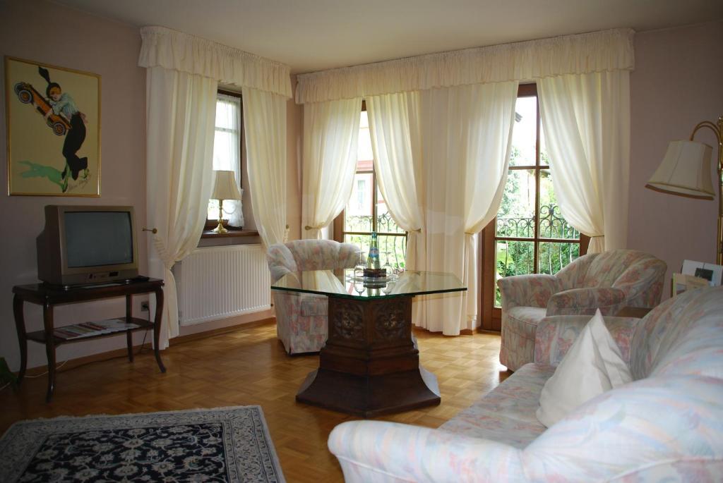 Hotel Krone Laudenbach  Номер фото